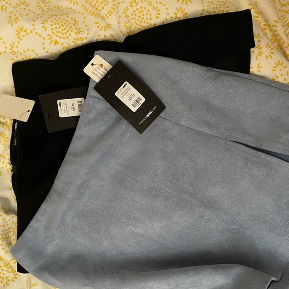 Fashion nova suede blue mini skirt - Picture 3 of 3